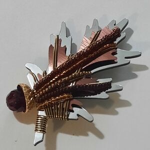 Liztech 2010 Leaf w/Acorn Brooch